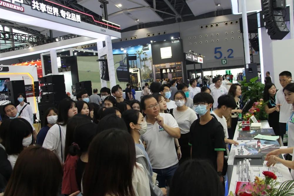 展会盛况 | 廉江市市长莅临金年会集团展位，人气爆棚，精彩不断！